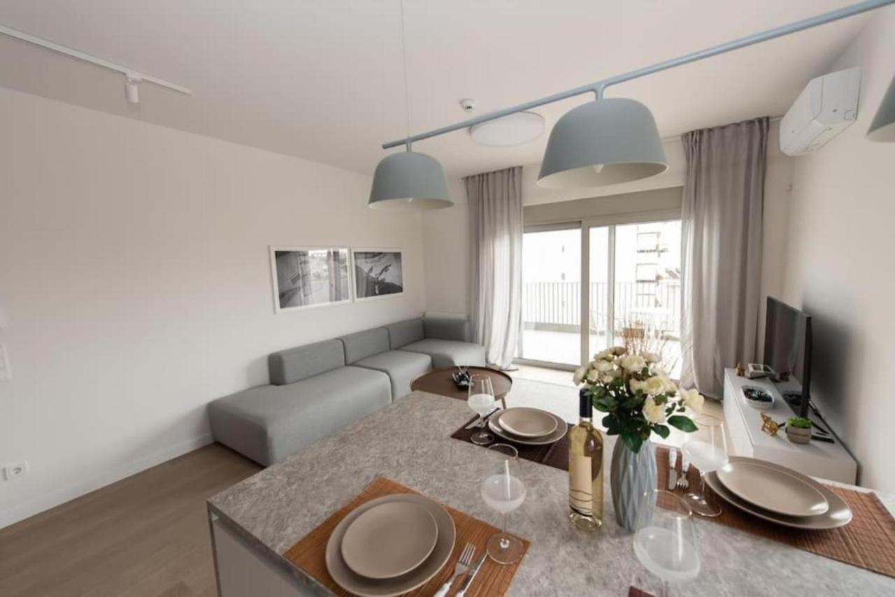 Brand-New Flat With A City View Атина Екстериор снимка